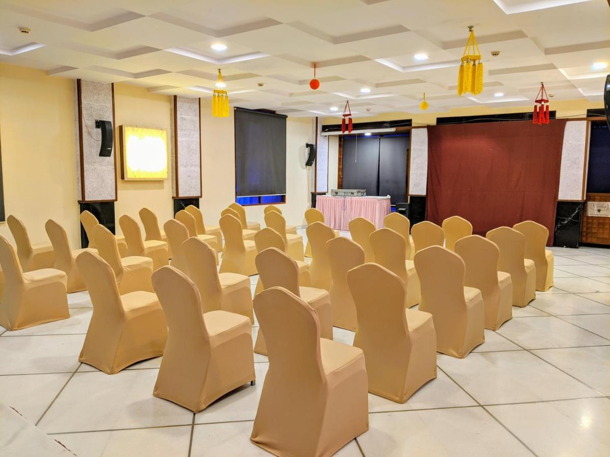 Hotel Jewel Of Chembur Mumbai Exterior foto