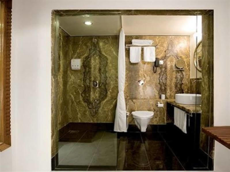 Hotel Jewel Of Chembur Mumbai Exterior foto